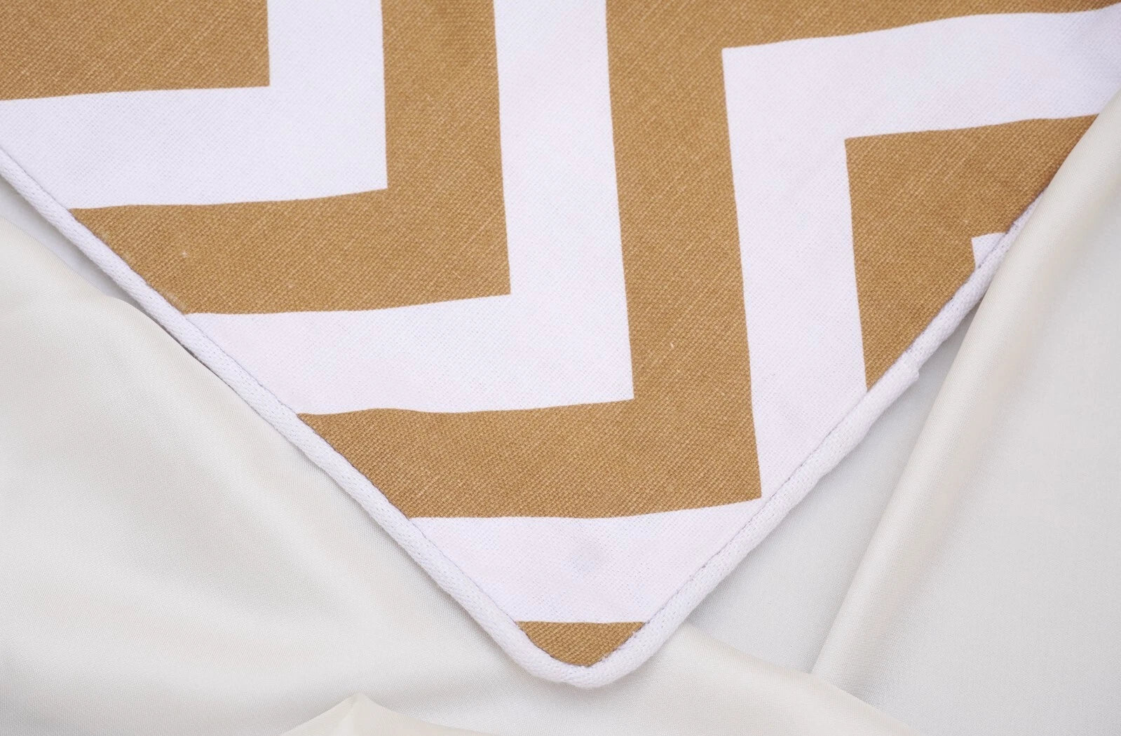 Chevron Cushion Covers 100% Cotton Zigzag Style Home Sofa Outdoor Décor 18x18''.